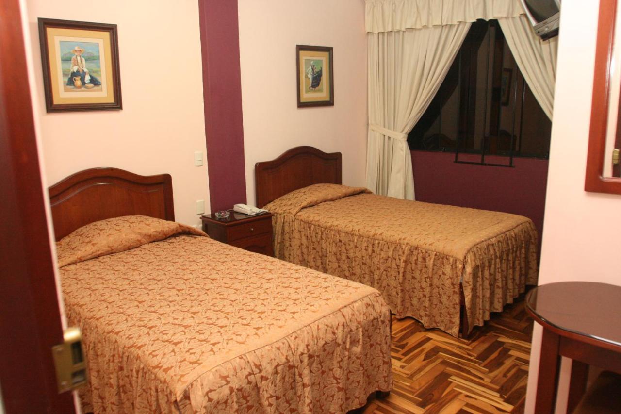 Hotel Torre Norte Trujillo Kültér fotó