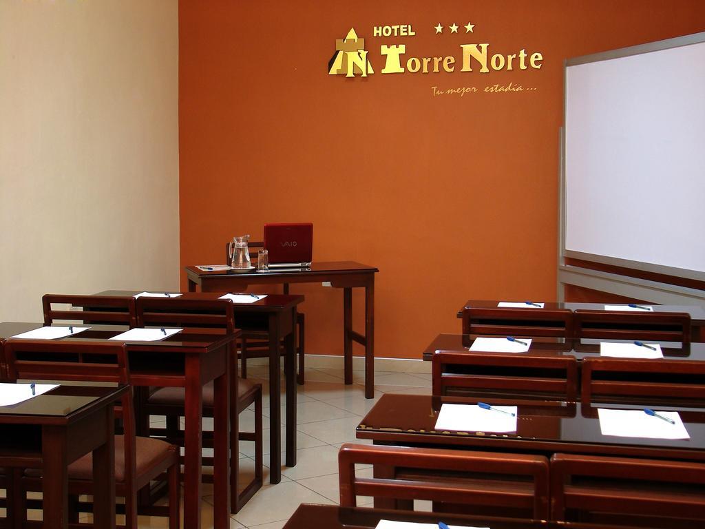 Hotel Torre Norte Trujillo Kültér fotó
